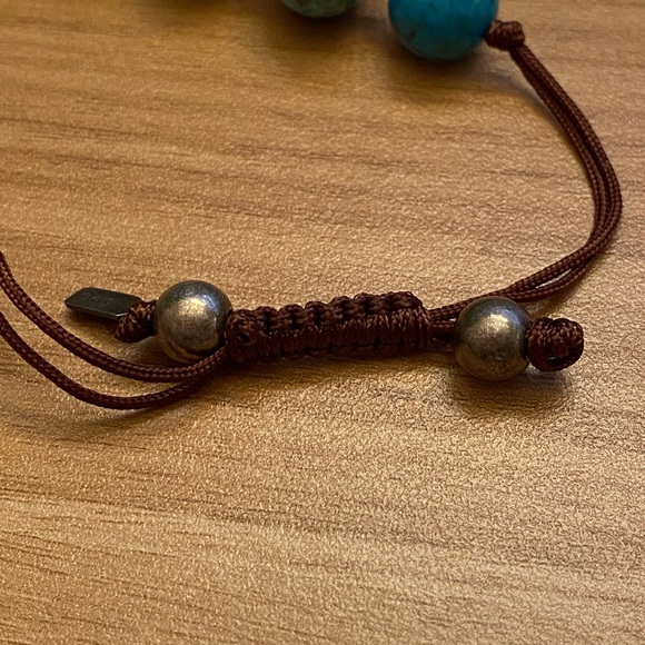 Chunky beautiful Peyote Bird, turquoise, nugget necklace on a brown cord - Picture 4 of 12